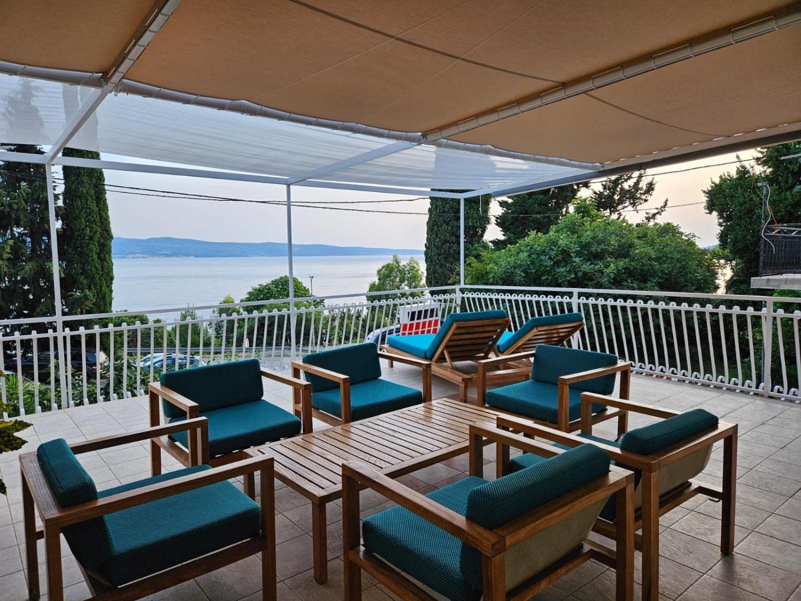 Apartments Gabi Омиш Экстерьер фото